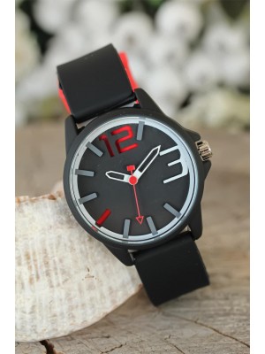 Siyah Silikon Kordonlu Spor Metal Kasa Beyaz Renk Kadran Tasarımlı Bayan Kol Saati