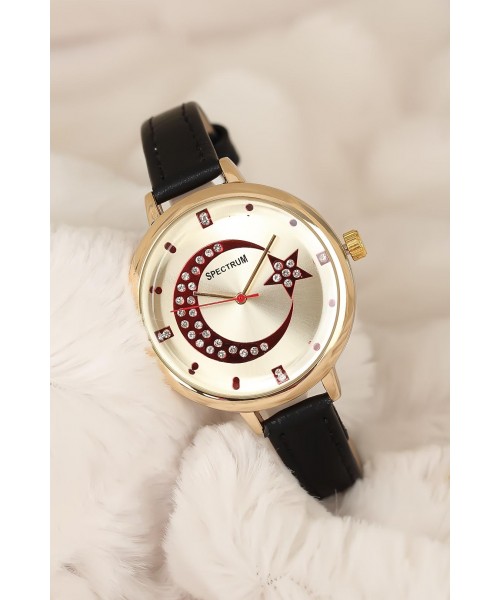 Taşlı Ay Yıldız Tasarım Gold Metal Kasa Siyah Deri Kordonlu Bayan Kol Saati Taşlı Ay Yıldız Tasarım Gold Metal Kasa Siyah Deri Kordonlu Bayan Kol Saati